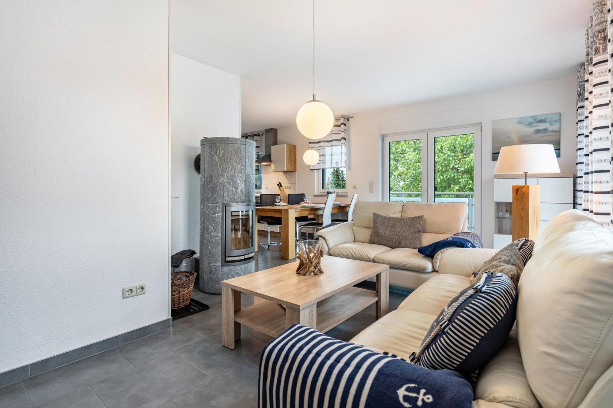 Ferienvilla Kapitaenshaus Karlshagen エクステリア 写真
